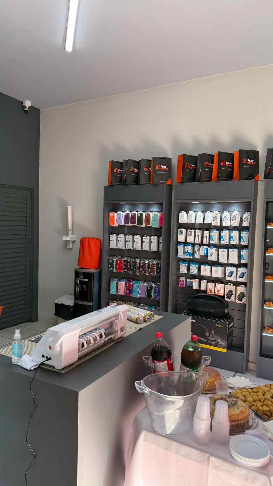 Interior da Loja Fone Express 3