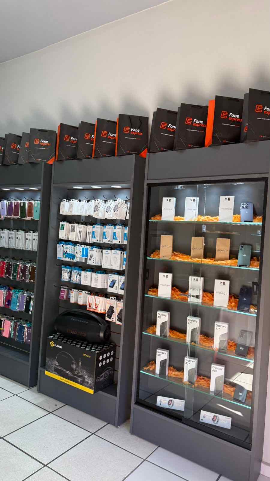 Interior da Loja Fone Express 7